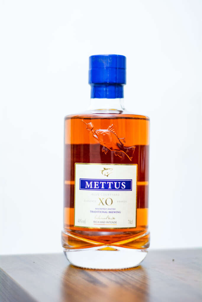  Mettus Blue Courtyard